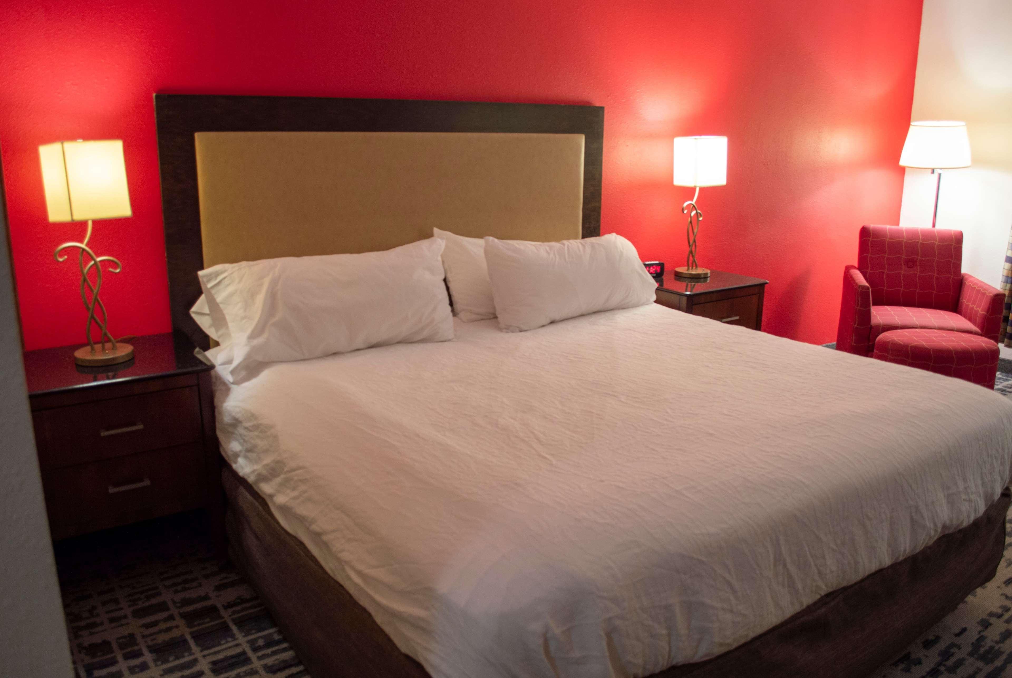 Baymont By Wyndham Ferndale/Royal Oak Hotell Eksteriør bilde