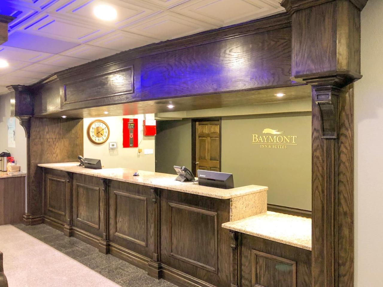 Baymont By Wyndham Ferndale/Royal Oak Hotell Eksteriør bilde
